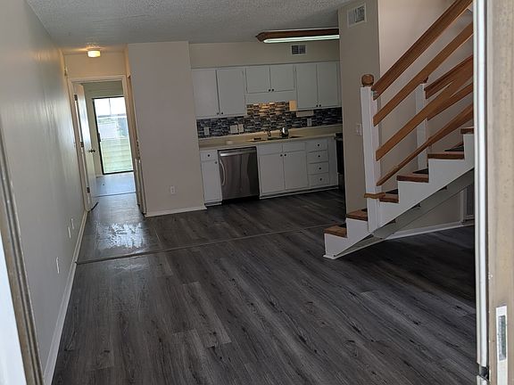 2nd image of 420 Cambridge Cir APT G7