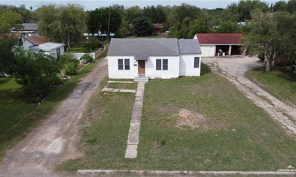 1st image of 811 Pamela Dr