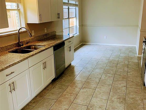2nd image of 2437 Creekdale Dr