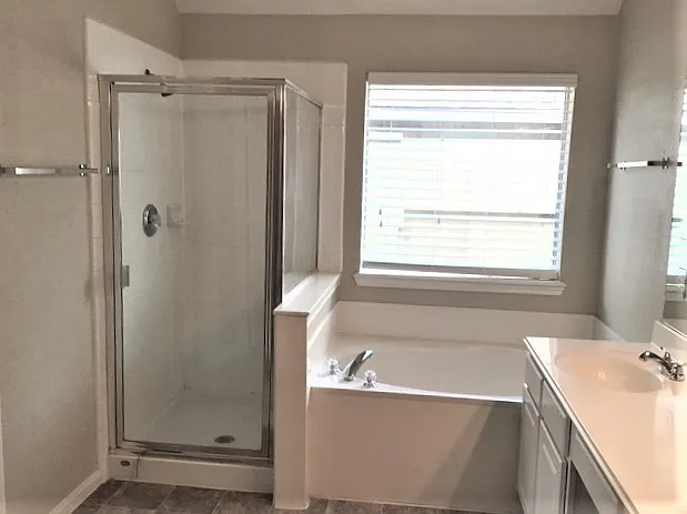 4715 Meadows Edge Ln — Photo 12