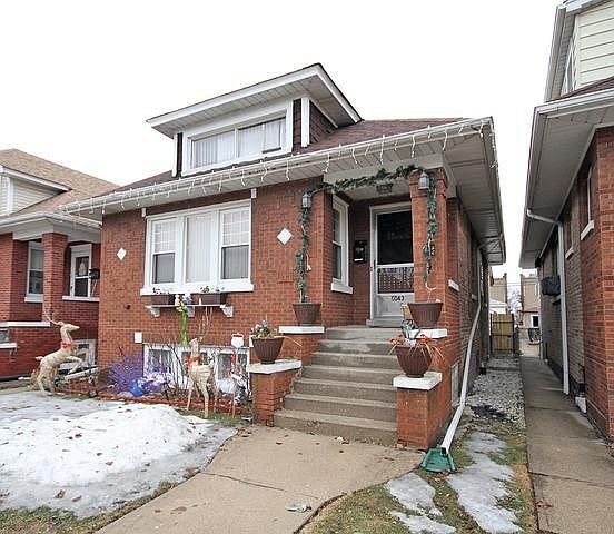 1st image of 5043 W Drummond Pl