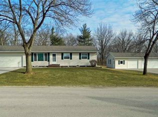 10351 Loop Rd, Savanna, IL 61074