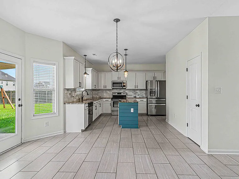 123 Saw Grass Dr — Photo 13