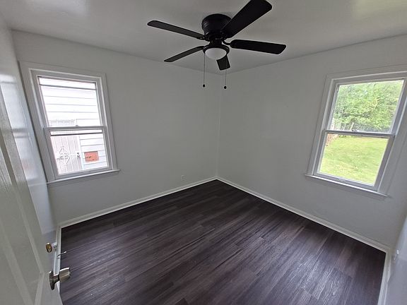 Down rear bedroom.