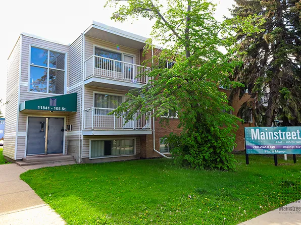 11841 105th St NW, Edmonton, AB T5G 2N1