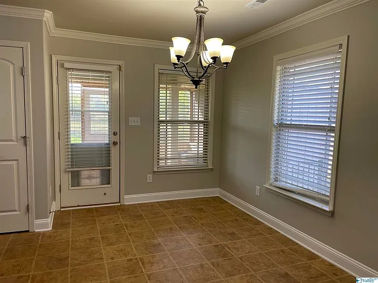 266 Village Springs Dr — Photo 17