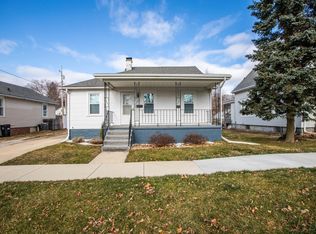 1014 E Jackson St, Bloomington, IL 61701