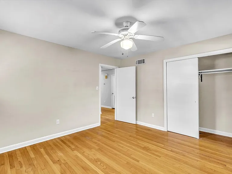 317 Kensington Dr — Photo 18