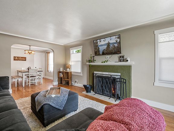 5th image of 2510 W Garland Ave