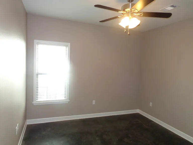 212 Central Ave — Photo 11