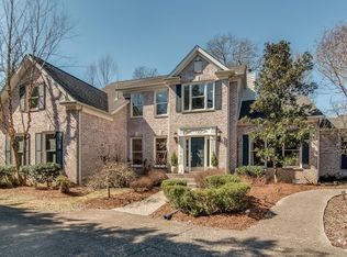 3702 Hobbs Rd, Ranchos De Taos, TN 37215