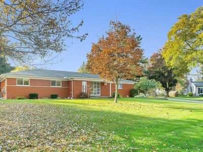 5066 Estella Ln, Shelby Township, MI, 48316
