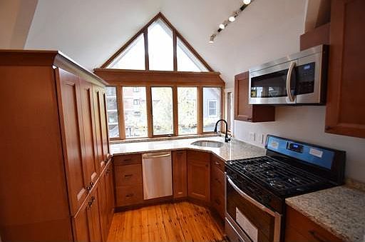 2nd image of 23 Dwight St #A