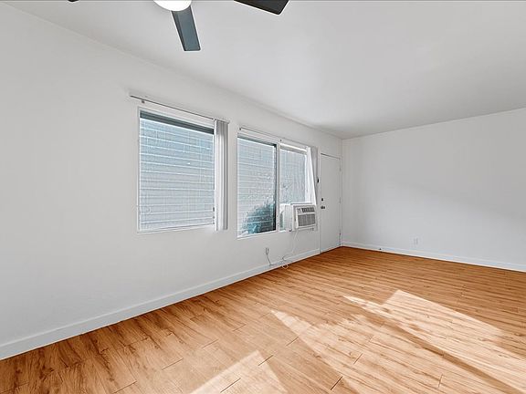 5th image of 6114 Cahuenga Blvd APT 3