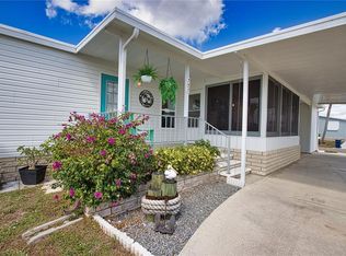 757 Lakeside Dr, North Port, FL 34287