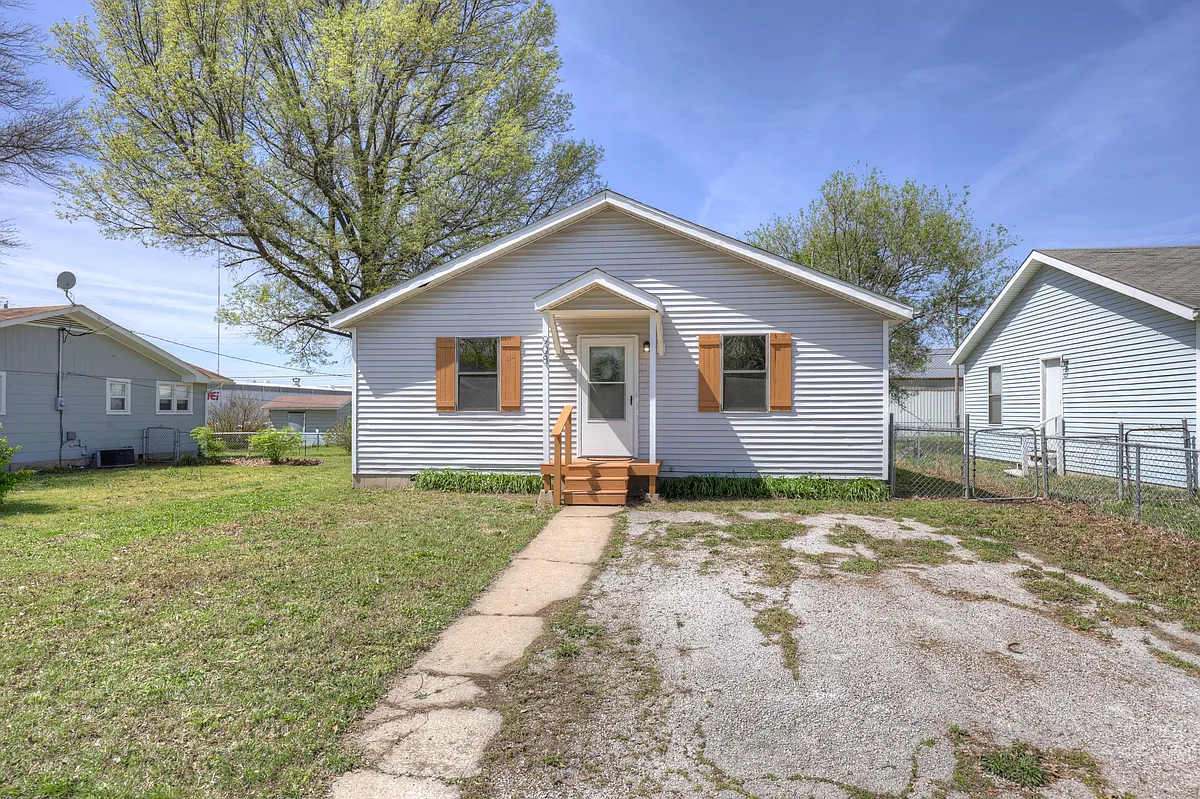 Building Photo - 908 Jefferson Ave