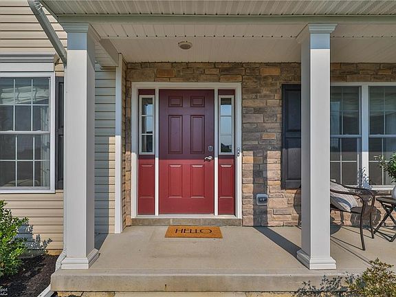 4th image of 1074 Lisa Ln