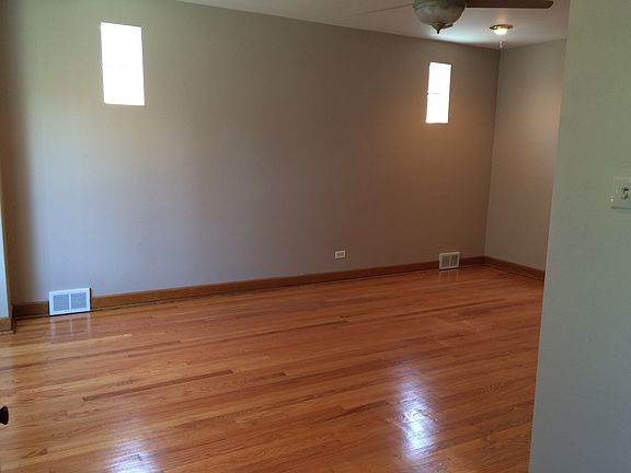 5th image of 5734 S New England Ave