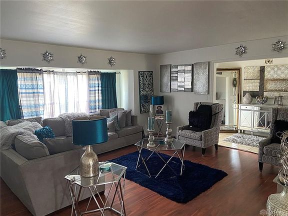 5th image of 4319 Philadelphia Dr
