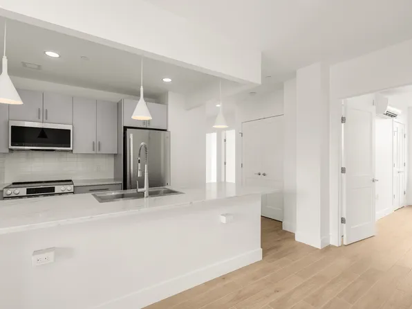 2833 Brighton 3rd Street 3D image 2 of 10