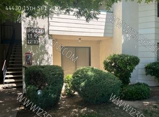 44430 15th St E APT 10, Lancaster, CA 93535