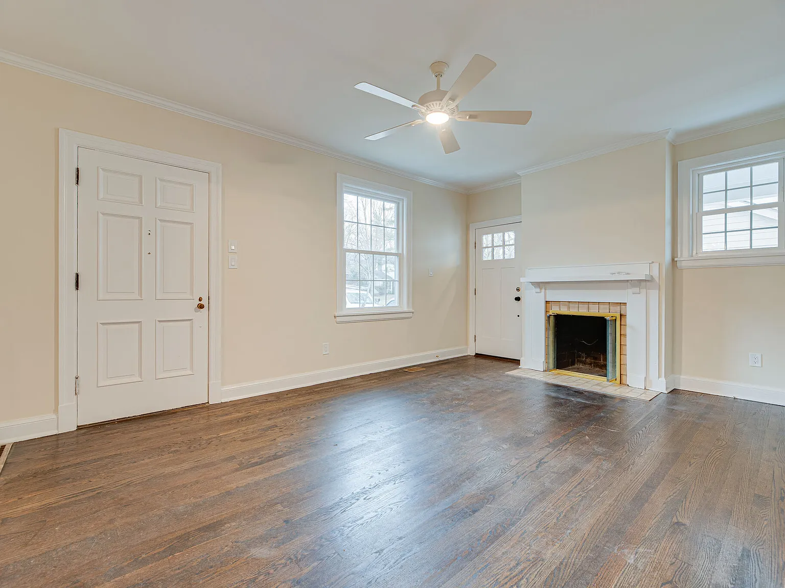 2 bed, 1160 sqft, $2,500 — Photo 1