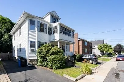 2 bed, 2.0 bath, 1800 sqft, $3,000 — Photo 2