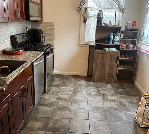 5th image of 82 Brinkerhoff St APT 2