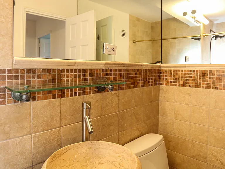 91 Strawberry Hill Ave #923 — Photo 23