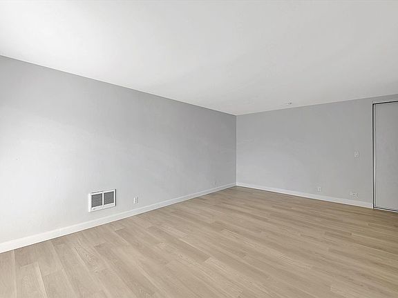 5th image of 1616 Hollenbeck Ave APT 20