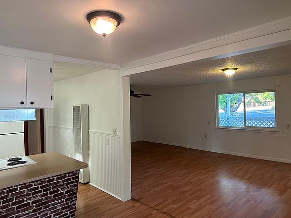 4th image of 3435 California Ave