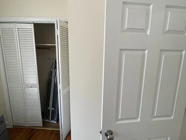 894 Huntington Ave #4 — Photo 3