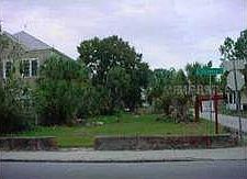1st image of 1802 E Columbus Dr