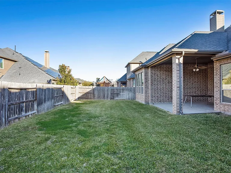 29110 Davenport Dr — Photo 46