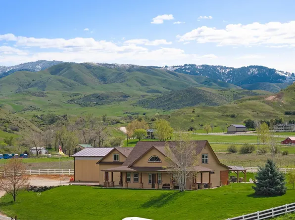 27 Waverly Dr, Horseshoe Bend, ID 83629