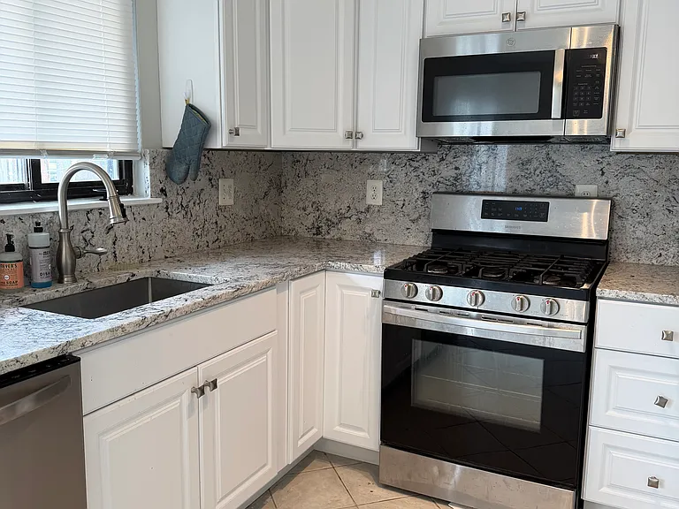 8409 Del Norte Ct — Photo 17