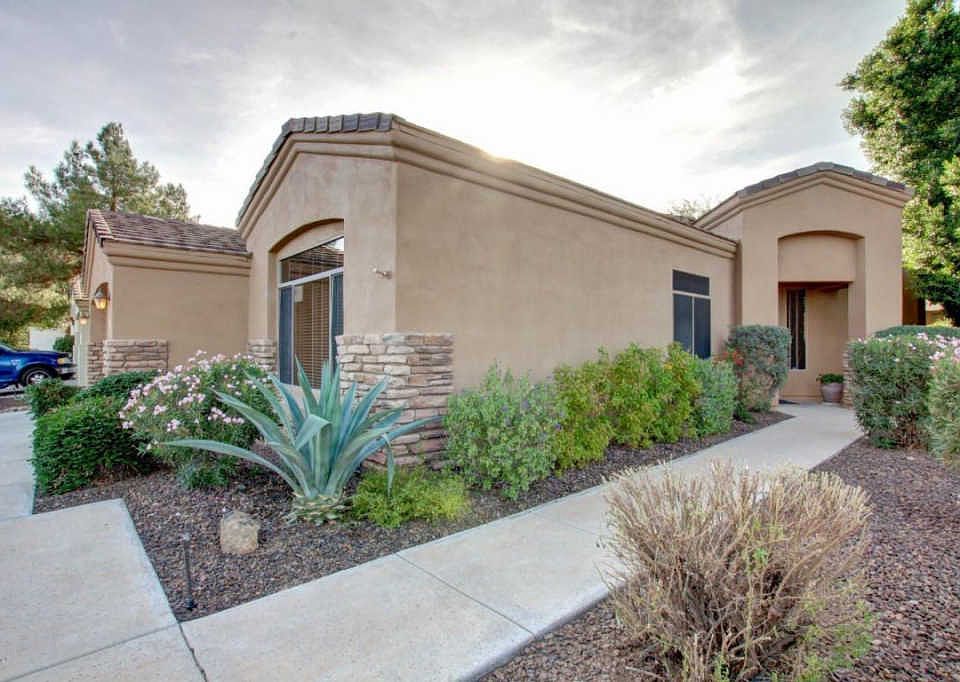 1st image of 2205 E Valencia Dr