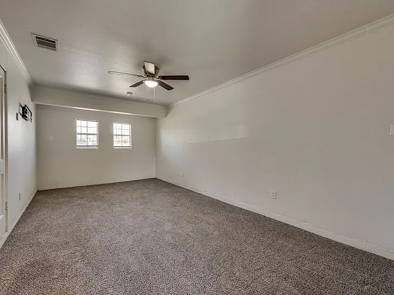 7704 Woodspan Dr — Photo 7