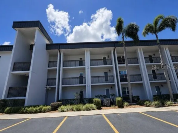 1740 PINE VALLEY DRIVE #205, FORT MYERS, FL 33907