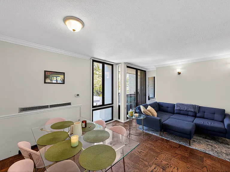 429 N St SW #S-210 — Photo 1