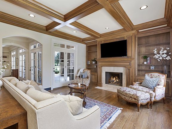 3rd image of 3611 Trimble Rd