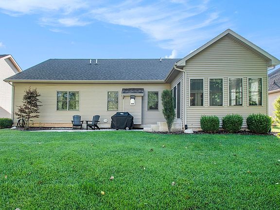 3rd image of 19479 Cottage Ct