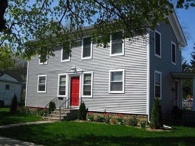 2 bed, 750 sqft, $1,150 — Photo 1