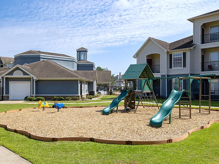 Northbrooke Apartment Homes — Photo 11