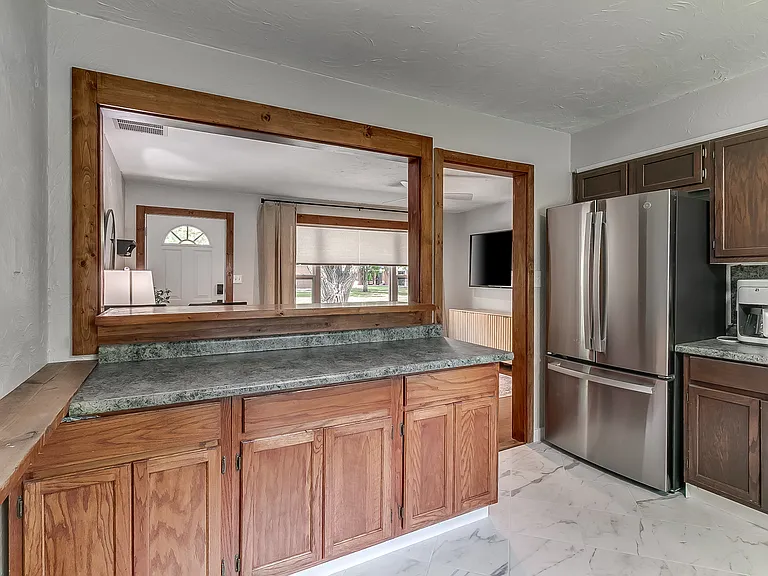 1222 W Boyd St — Photo 11