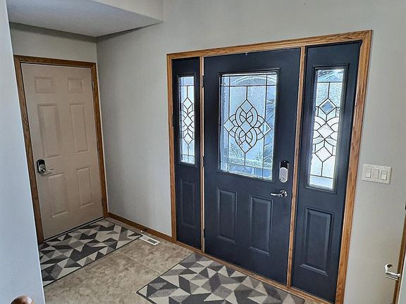 5th image of 906 Longhorn Dr