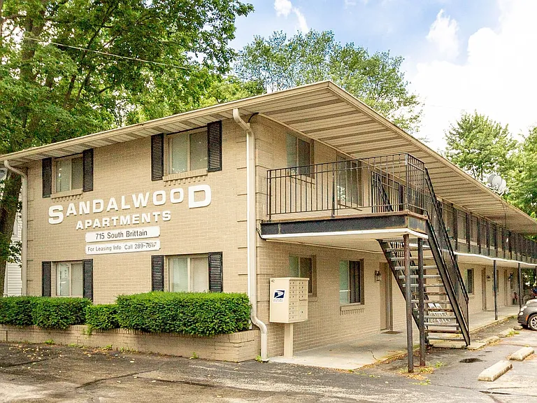 Sandalwood Apartments — Photo 20