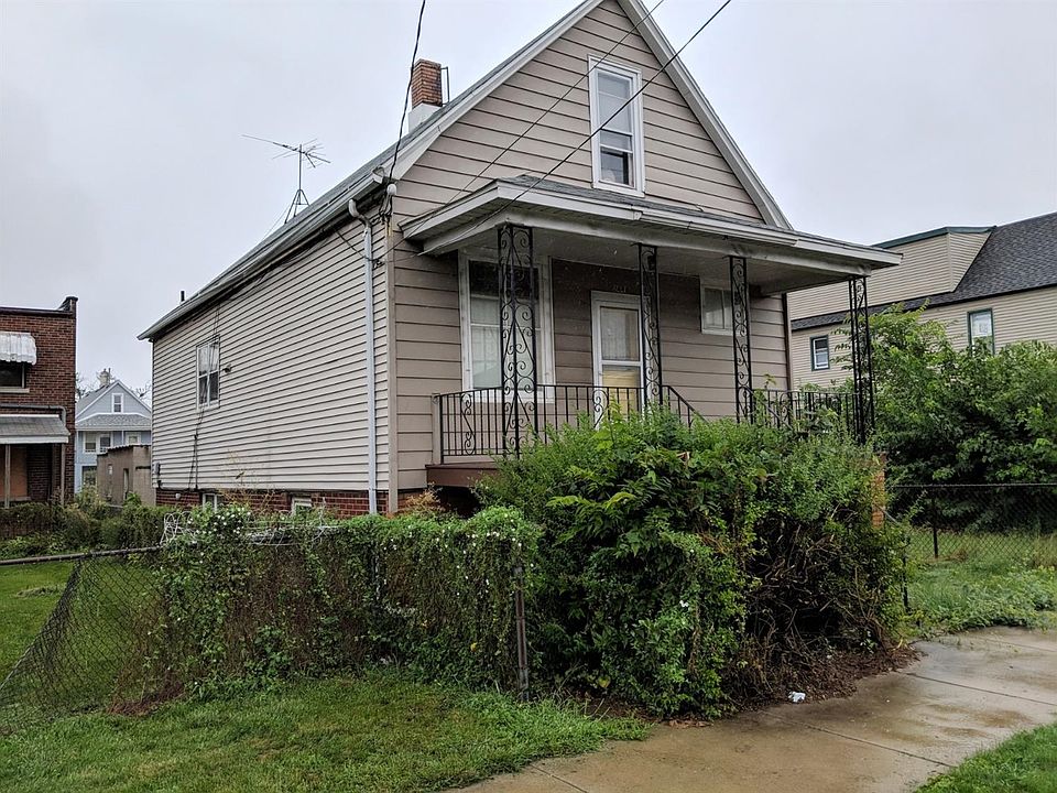 1st image of 2440 Schrage Ave