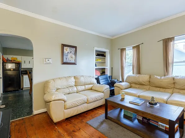 87 Eastern Ave, Worcester, MA 01605