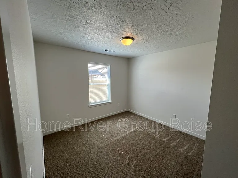 3794 E Berwick Dr — Photo 6